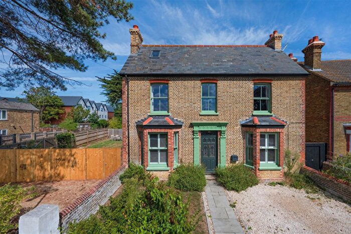 4 Bedroom Detached House For Sale In Belmont Road, Whitstable, CT5