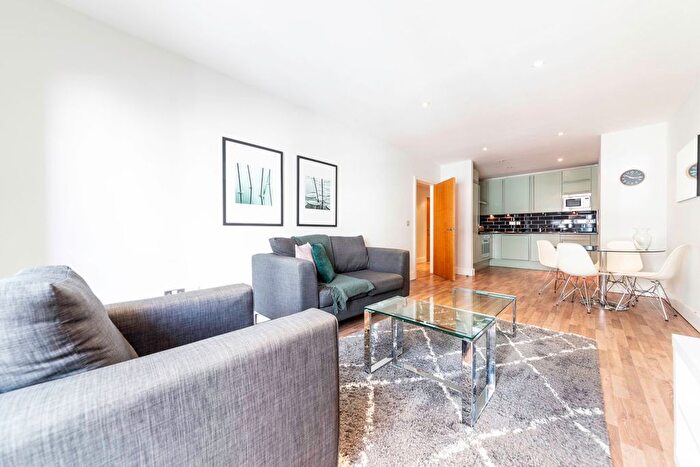 1 Bedroom Flat To Rent In Pepys Street, London, EC3N