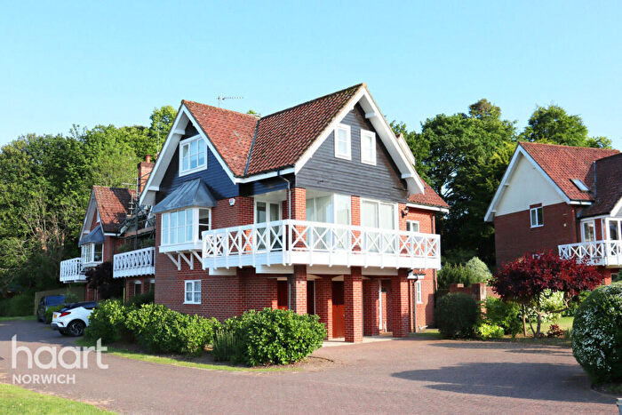 4 Bedroom Detached House To Rent In Staitheway Road, Norwich, NR12