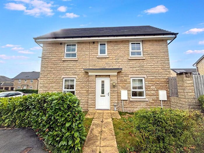 3 Bedroom Detached House For Sale In Hackworth Close, Silsden, BD20