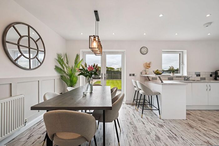 4 Bedroom Detached House For Sale In Breichwater Place, Fauldhouse, EH47