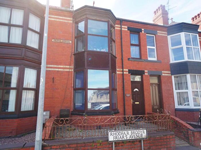 4 Bedroom House For Sale In Friars Avenue, Bangor, LL57