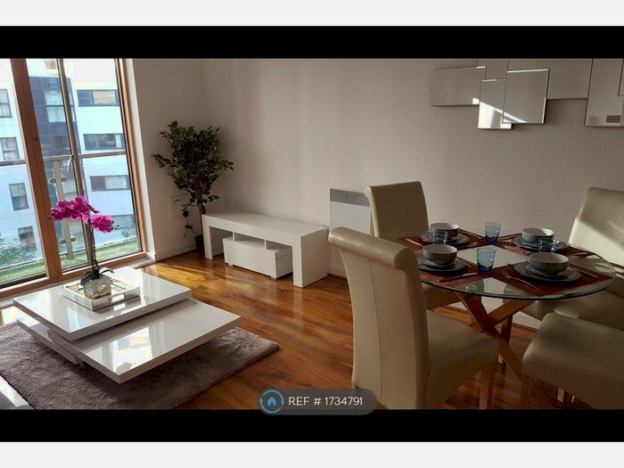 1 Bedroom Flat To Rent In Hornbeam Way, Manchester, M4