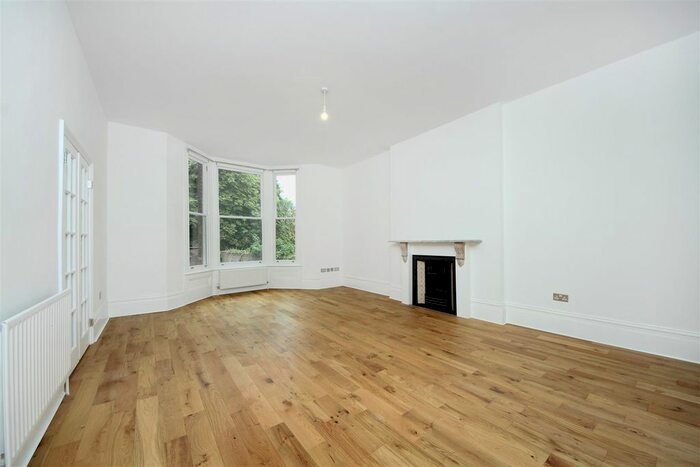 5 Bedroom Flat To Rent In The Common, London, W5
