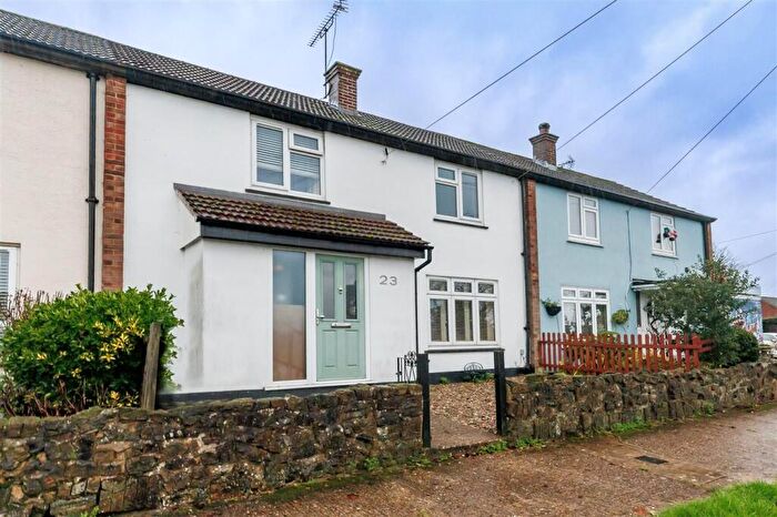 3 Bedroom Terraced House For Sale In Coronation Hill, Epping, CM16