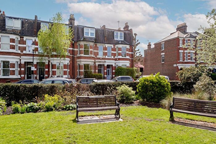 5 Bedroom Semi Detached House For Sale In Dalgarno Gardens, North Kensington, W10