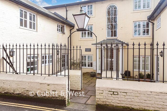 2 Bedroom Apartment For Sale In Church Street, Dorking, Surrey, RH4