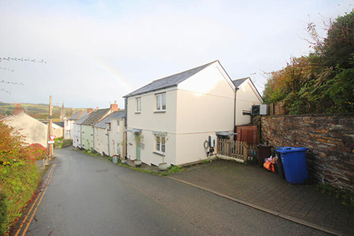 3 Bedroom Detached House For Sale In Les Papillons, Castle Hill, Lostwithiel, Cornwall, PL22