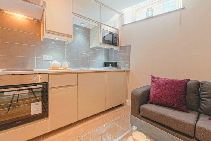 Studio To Rent In Blackfriars Road, Salford, M3