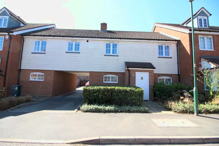 2 Bedroom Flat To Rent In Diamond Jubilee Way, Carshalton, SM5