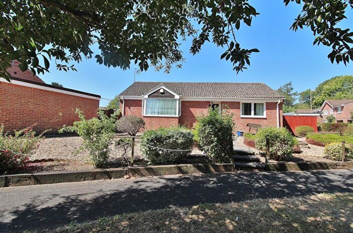 3 Bedroom Detached Bungalow For Sale In Bryony Way, Waterlooville, PO7
