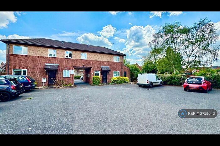 1 Bedroom Flat To Rent In Willow Court, Northampton, NN1
