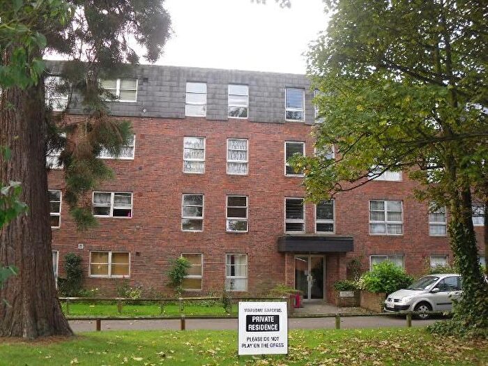 2 Bedroom Flat For Sale In Marlowe Gardens, Eltham, London, SE9