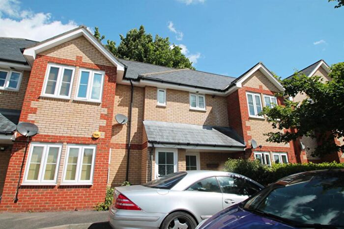 2 Bedroom Apartment To Rent In Jasmine Court, Maidstone, ME16