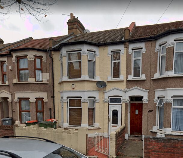 3 Bedroom Terraced House To Rent In Strone Road, London, E12