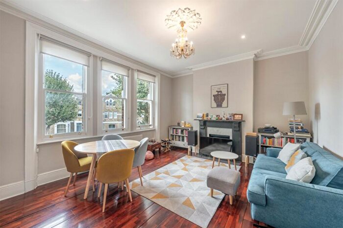1 Bedroom Flat To Rent In King Henrys Road, Primrose Hill, London, NW3
