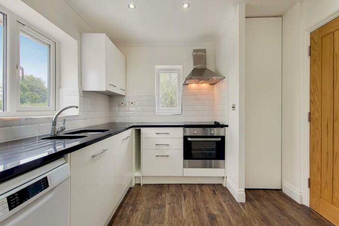 3 Bedroom Flat To Rent In Field End Road, Ruislip, HA4