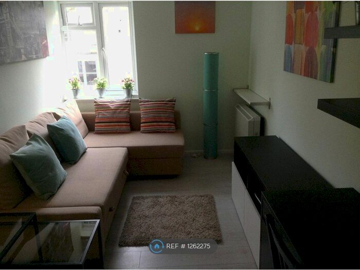 1 Bedroom Flat To Rent In Ashgrove Road, Bristol BS6