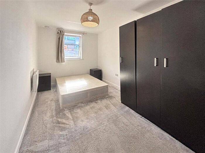 2 Bedroom Apartment To Rent In Grays Place, Slough, Berkshire, SL2