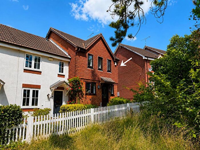 3 Bedroom End Of Terrace House For Sale In Armscote Grove, Hatton Park, Warwick, CV35