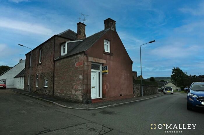 3 Bedroom End Of Terrace House To Rent In Crofthead, Tillicoultry, FK13