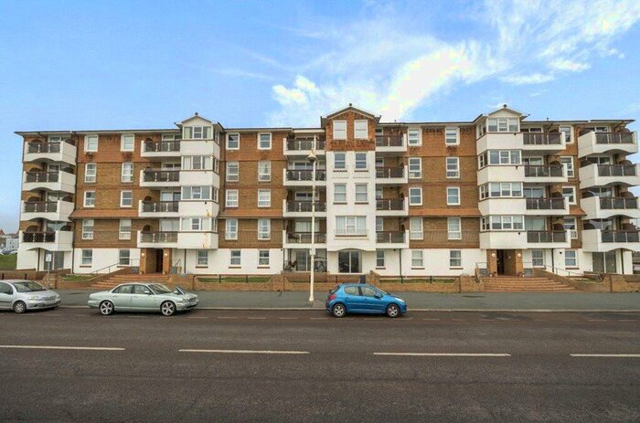 2 Bedroom Flat To Rent In Berkeley Court, Bognor Regis, PO21