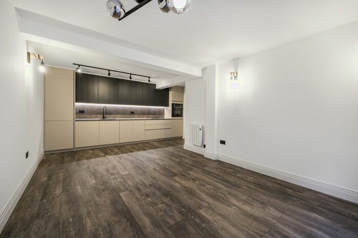 2 Bedroom Flat To Rent In Millers Terrace, London, E8