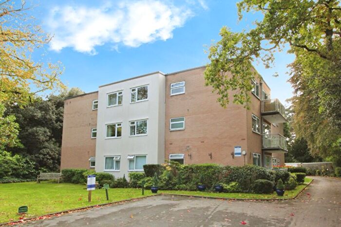 2 Bedroom Flat To Rent In Marlborough Road, Bournemouth, Dorset, BH4