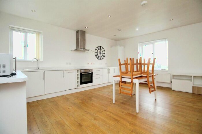 2 Bedroom Penthouse To Rent In Clarence Parade, Southsea, Hampshire, PO5