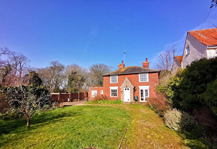 4 Bedroom Cottage For Sale In Coast Road West Mersea, CO5