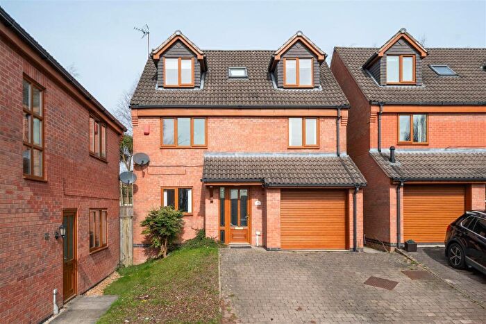 4 Bedroom Detached House For Sale In Maple Close, South Normanton, Derbyshire, DE55