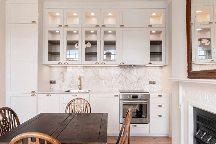 2 Bedroom Flat To Rent In Denver Road, Stoke Newington, N16