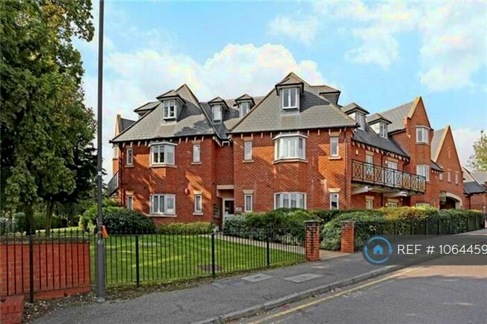 2 Bedroom Flat To Rent In Windsor House, Stanmore, HA7