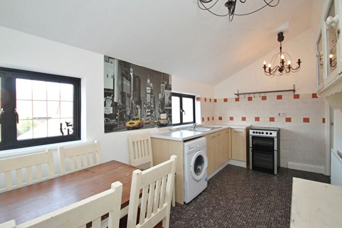 3 Bedroom Flat To Rent In Market Place, Abridge, Romford, RM4