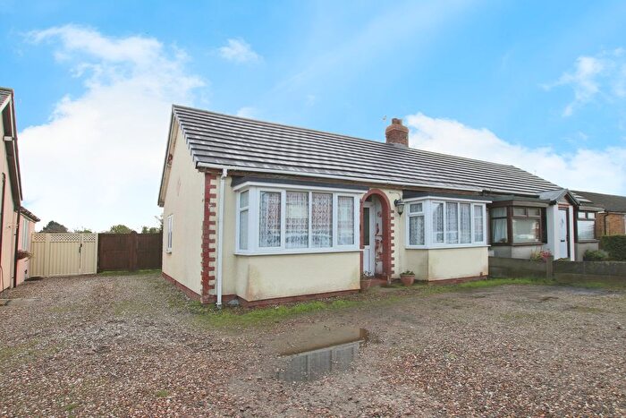 2 Bedroom Semi Detached Bungalow For Sale In Langthorpe Road, New Ellerby, Hull, HU11