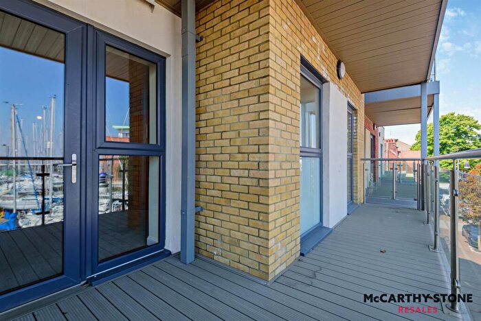 1 Bedroom Apartment For Sale In Viewpoint, Harbour Road, Gosport, PO12