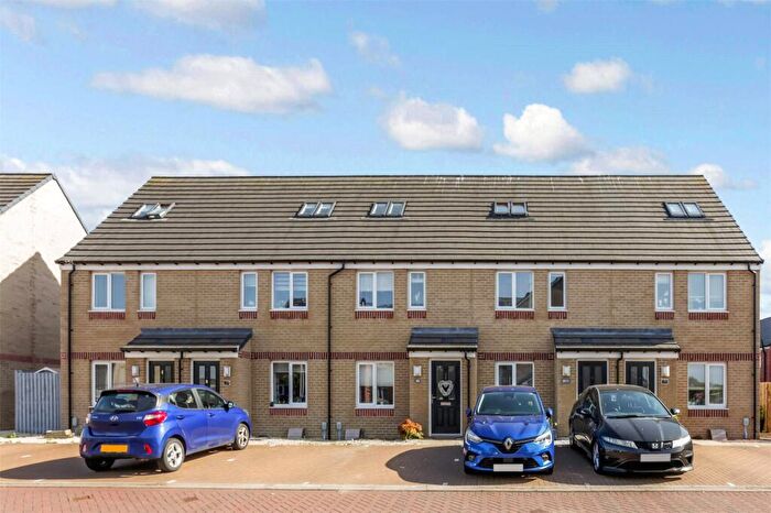3 Bedroom Terraced House For Sale In Thornbank Crescent, Falkirk, Stirlingshire, FK2