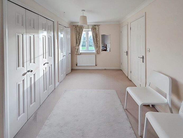 4 Bedroom Semi-Detached House To Rent In Ringstone, Cambridge, CB22