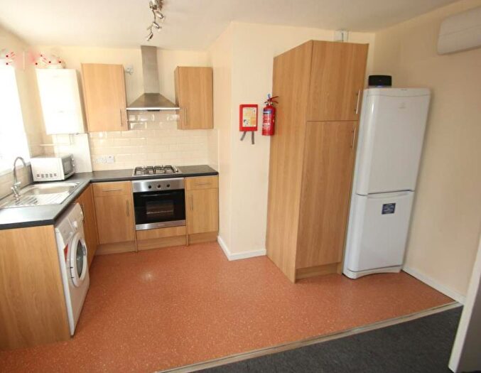 4 Bedroom Flat To Rent In B Bristol Road, Selly Oak, Birmingham, B29