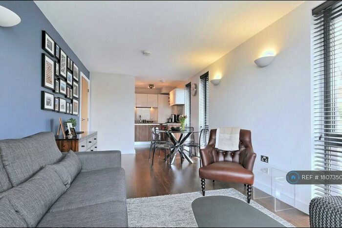 1 Bedroom Flat To Rent In Morton Road, London, N1