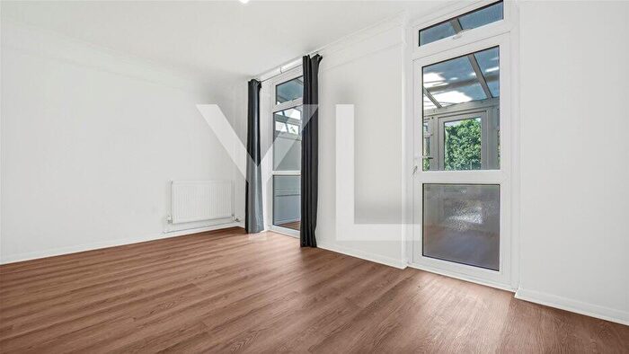 4 Bedroom Terraced House To Rent In The Village, Charlton, SE7