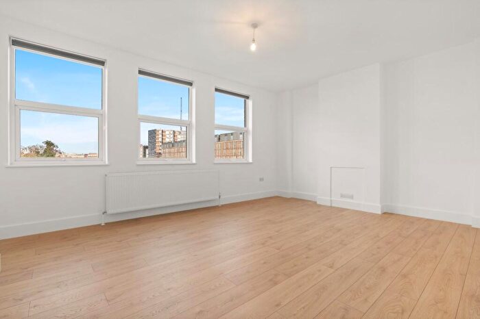 1 Bedroom Flat To Rent In Salusbury Road, Brondesbury Park, NW6