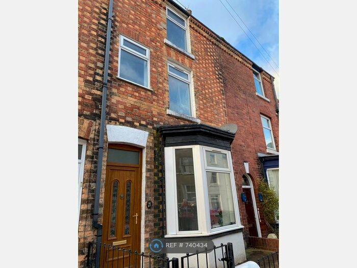 4 Bedroom Terraced House To Rent In Trafalgar Road, Scarborough, YO12