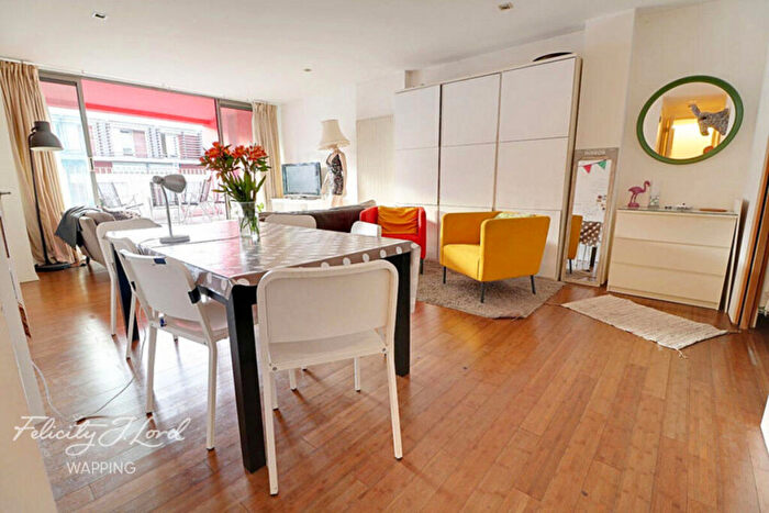 3 Bedroom Flat For Sale In , Plumbers Row, Aldgate, E1