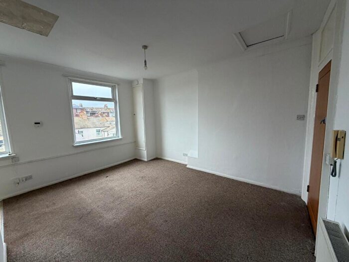 Studio To Rent In Norton Road, Hove, East Sussex, BN3