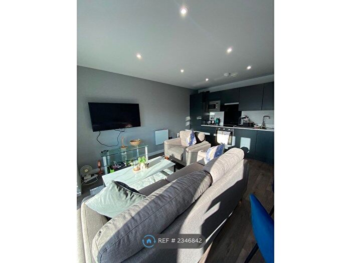 2 Bedroom Flat To Rent In Crump Street, Liverpool, L1