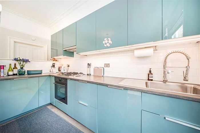 1 Bedroom Flat For Sale In Kidbrooke Park Road, Kidbrooke, SE3