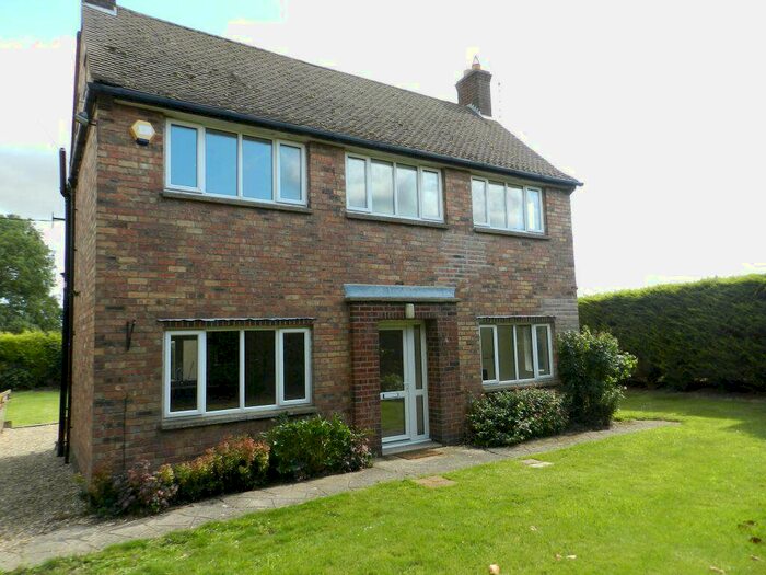 2 Bedroom House To Rent In Daventry, NN11