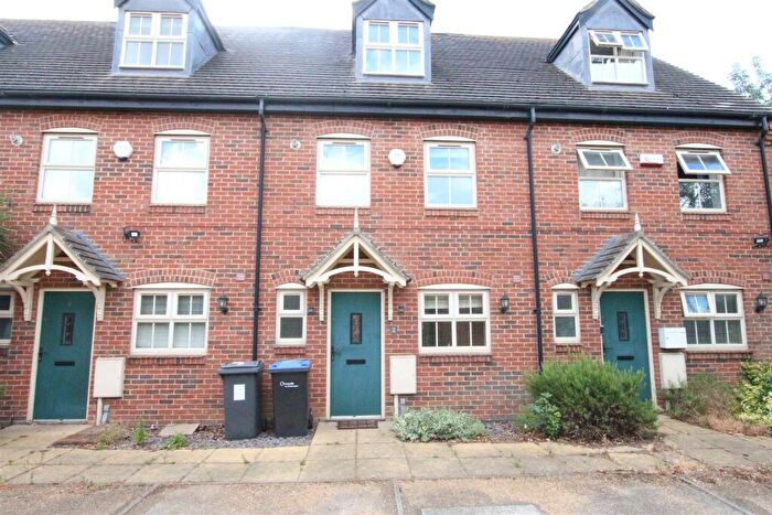 3 Bedroom House To Rent In Station Road, Great Billing, Northampton, NN3