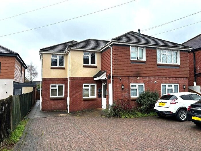 2 Bedroom Apartment To Rent In Park Gate, SO31